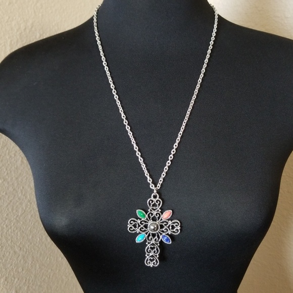 Vintage Avon Silver Filigree Cross Necklace - Picture 2 of 5